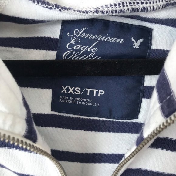 Bundle Striped American Eagle Sweatshirts - Picture 5 of 11